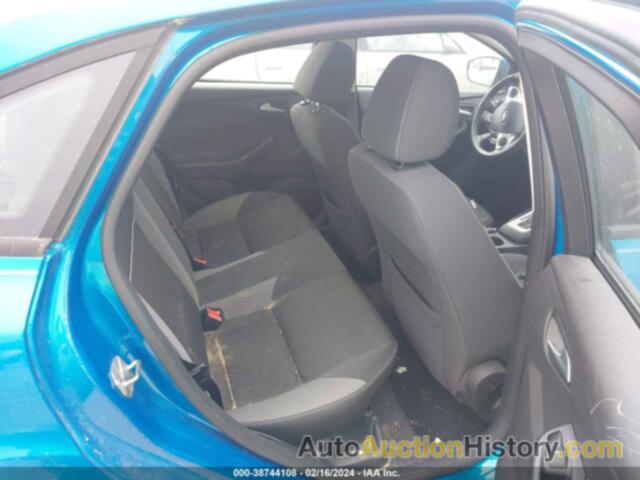 FORD FOCUS SE, 1FADP3F22DL327095