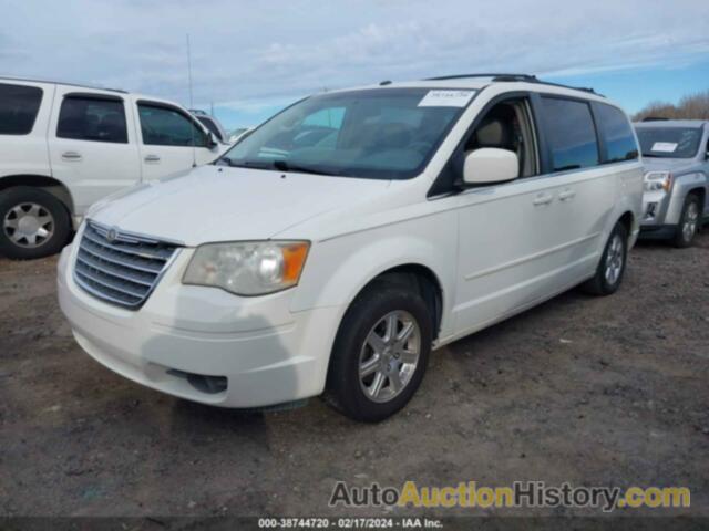 CHRYSLER TOWN AND COUNTRY, 