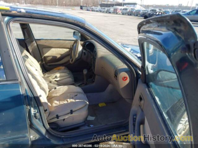 TOYOTA CAMRY DX/LE/XLE, 4T1BG12K1TU749245