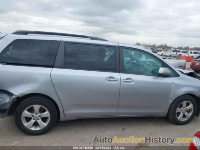 TOYOTA SIENNA LE, 5TDKZ3DC4HS777133