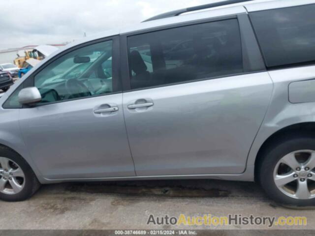 TOYOTA SIENNA LE, 5TDKZ3DC4HS777133