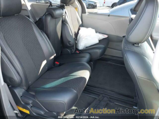 TOYOTA SIENNA SE 8 PASSENGER, 5TDXK3DC3ES415171