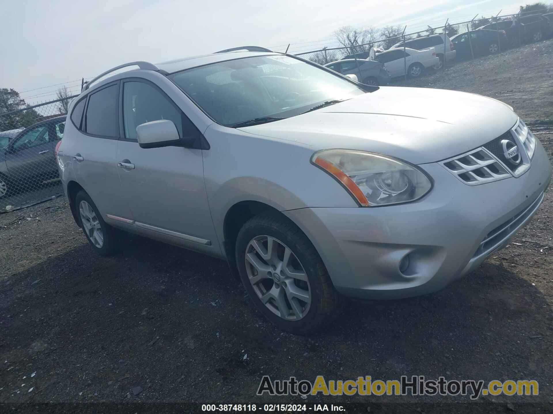 NISSAN ROGUE SV, JN8AS5MVXBW670757