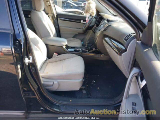 KIA SORENTO LX V6, 5XYKTDA70FG646774