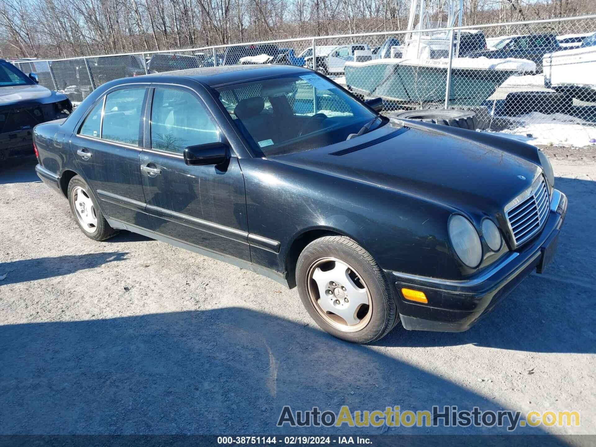 MERCEDES-BENZ E 420, WDBJF72FXVA476513