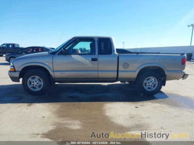 CHEVROLET S-10 LS, 1GCDT19W818173127