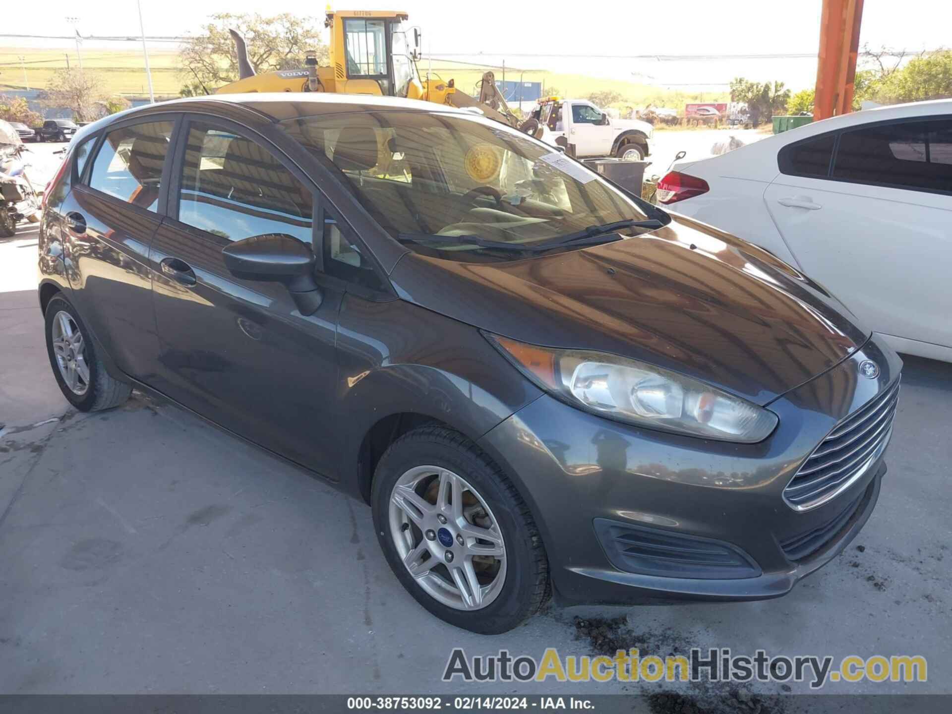 FORD FIESTA SE, 3FADP4EJ8JM110529