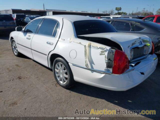 LINCOLN TOWN CAR SIGNATURE LIMITED, 2LNHM82V39X629518