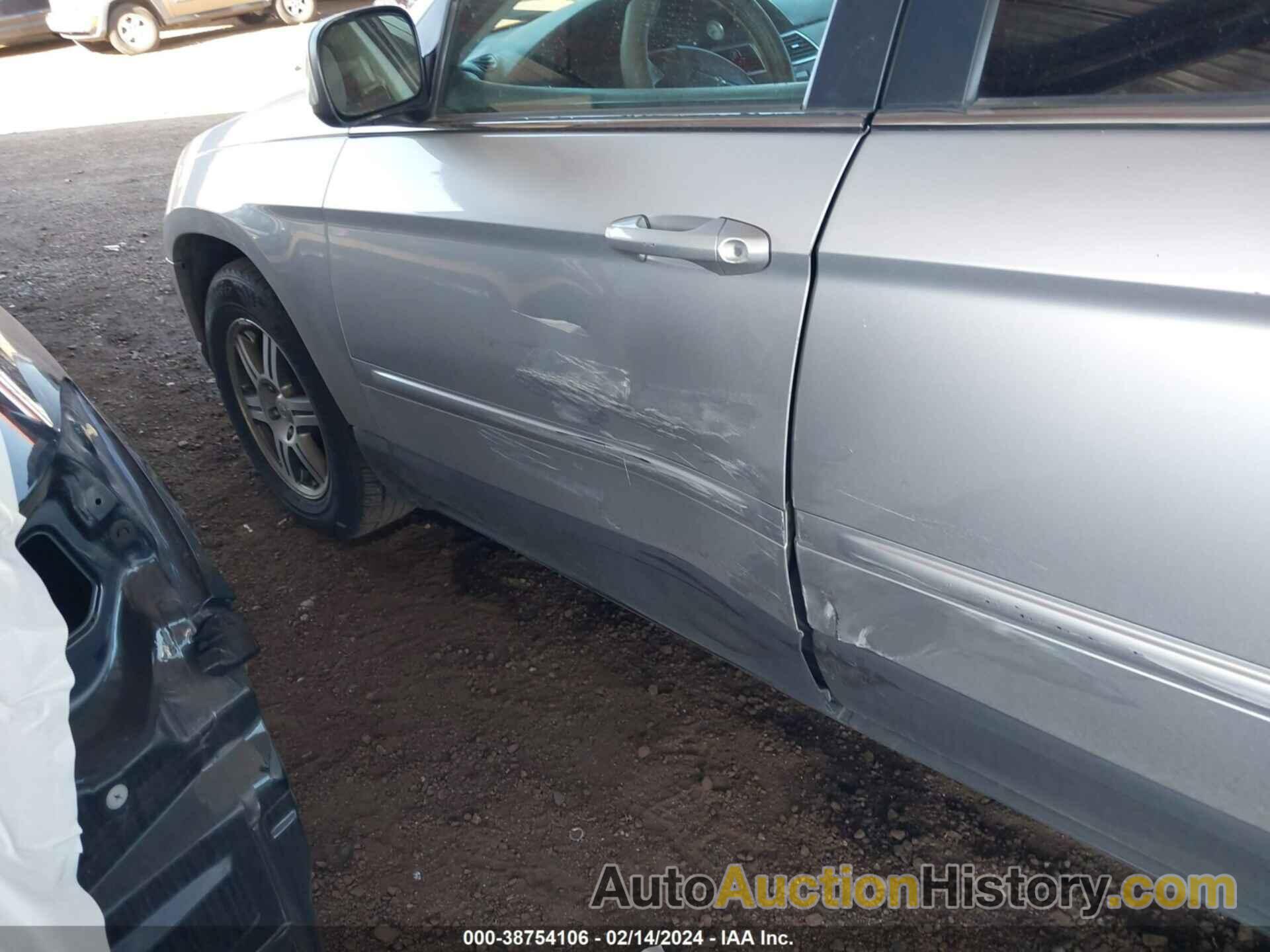 CHRYSLER PACIFICA TOURING, 2A8GM68X97R214811