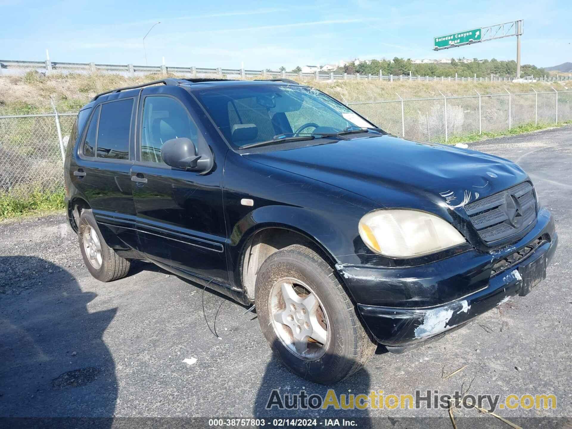 MERCEDES-BENZ ML 320 CLASSIC, 4JGAB54E7WA021413