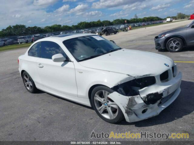 BMW 128 I, WBAUP7C58DVP25509