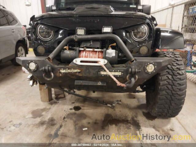 JEEP WRANGLER UNLIMITED SAHARA, 1C4BJWEG8DL693595