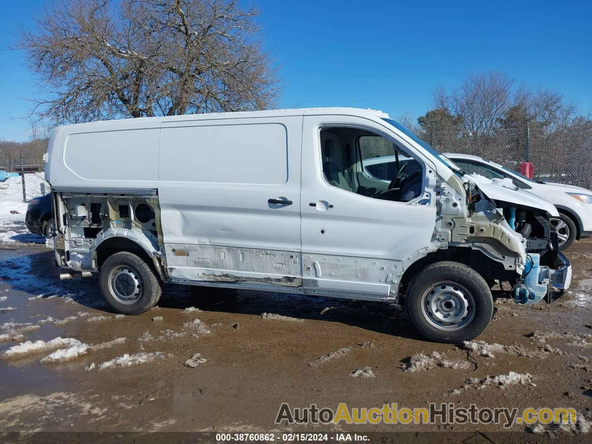 FORD TRANSIT-250, 1FTNR1YV1FKA36617