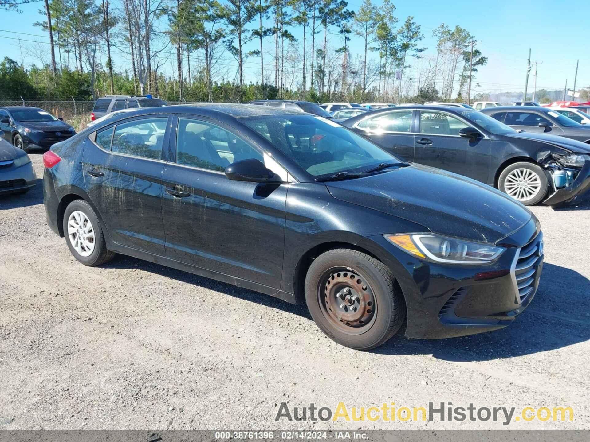 HYUNDAI ELANTRA SE, 5NPD74LF1HH051493