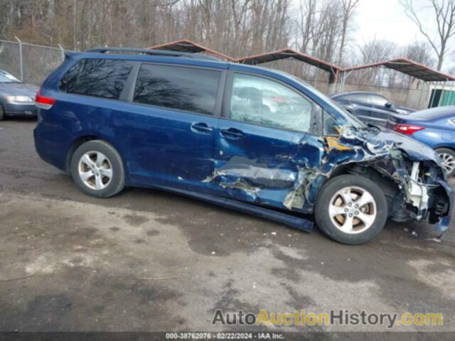 TOYOTA SIENNA LE, 5TDKK3DCXBS093294