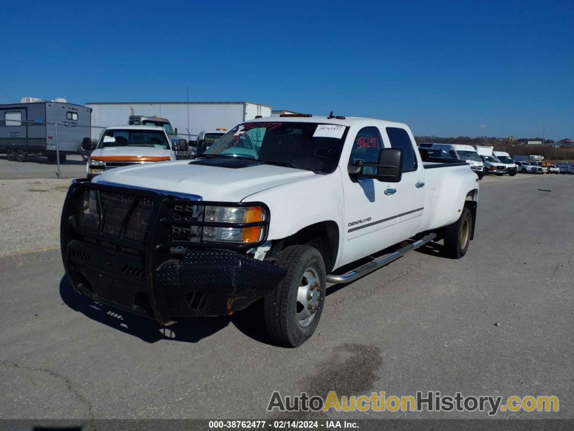 GMC SIERRA 3500HD DENALI, 1GT426C81EF115291