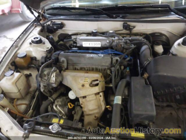 TOYOTA CAMRY LE, 4T1SK12EXRU851192