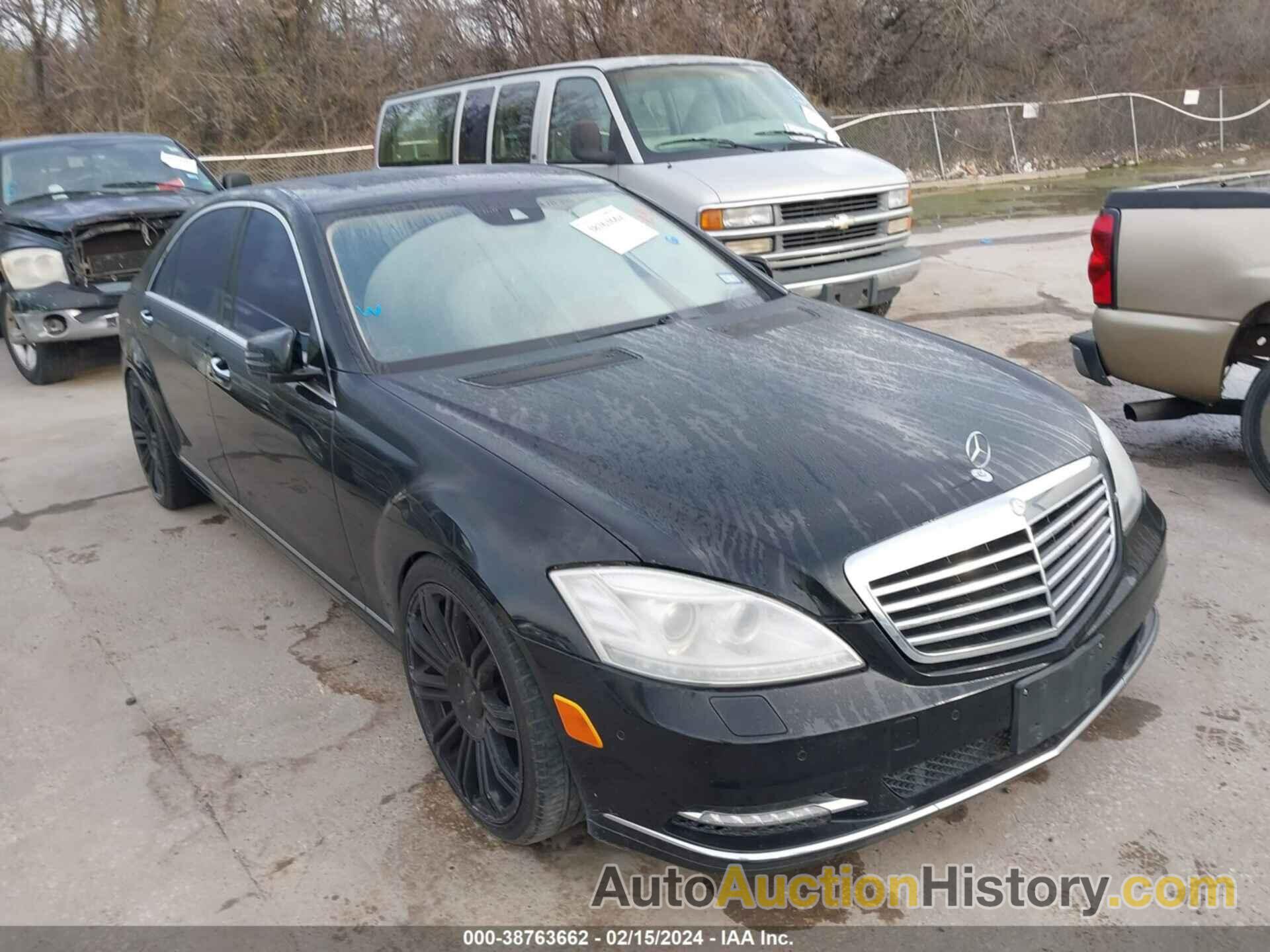 MERCEDES-BENZ S 550, WDDNG7BB9BA397154