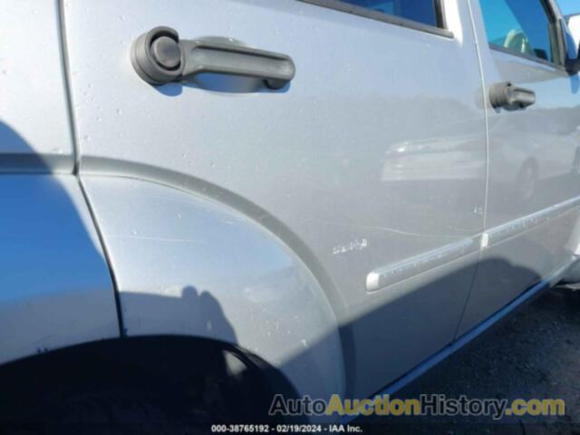 DODGE NITRO SXT, 1D8GT28K87W723630