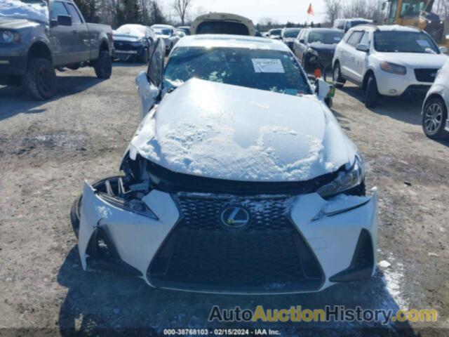 LEXUS IS 300, JTHC81D21J5026410