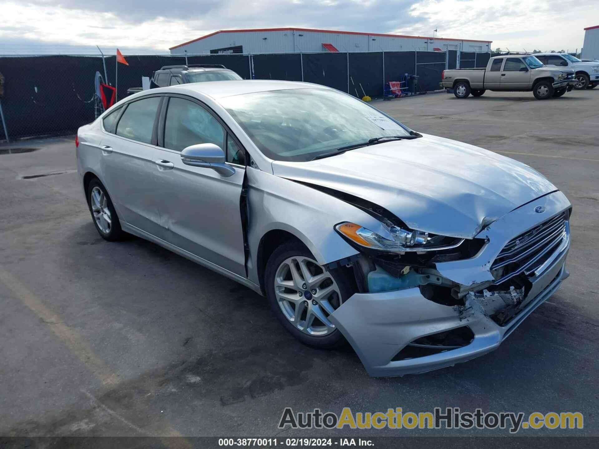 FORD FUSION SE, 3FA6P0H76FR162351