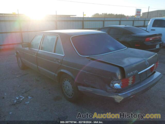 MERCEDES-BENZ 420 SEL, WDBCA35D2JA402779