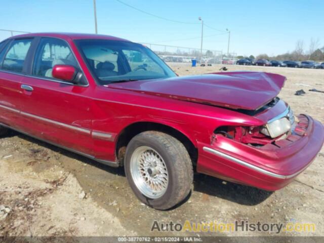 FORD CROWN VICTORIA LX, 2FALP74W5TX209083