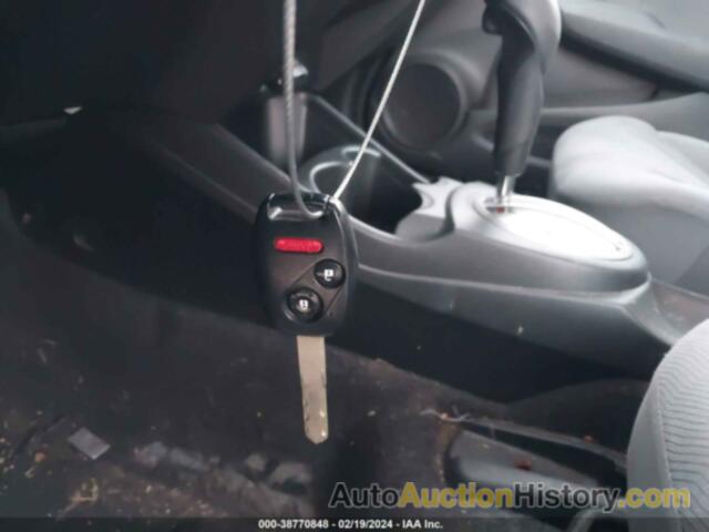 HONDA FIT, JHMGE8H33CS003883