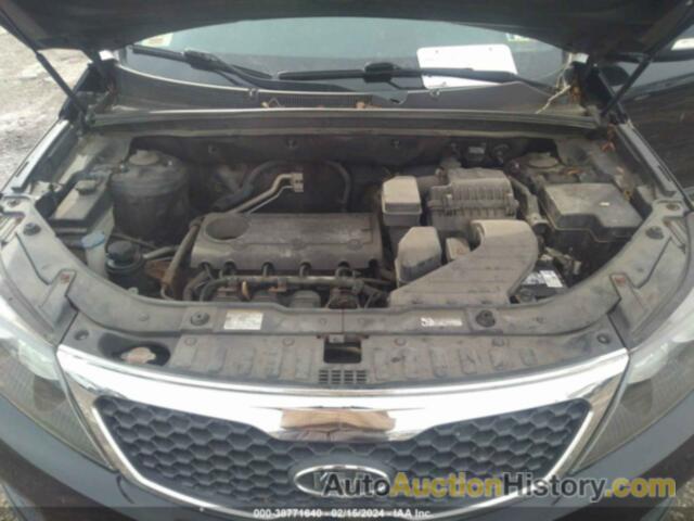 KIA SORENTO LX, 5XYKT3A12BG126348