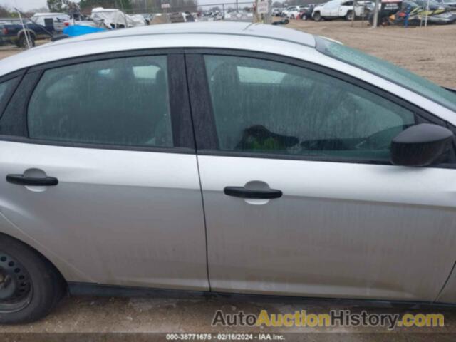 FORD FOCUS S, 1FADP3E23GL376599