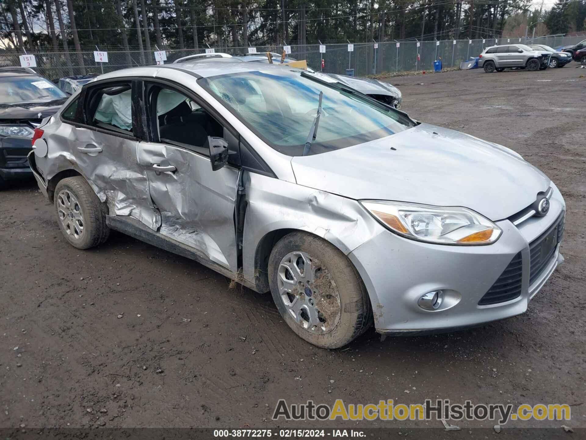 FORD FOCUS SE, 1FAHP3F21CL362873