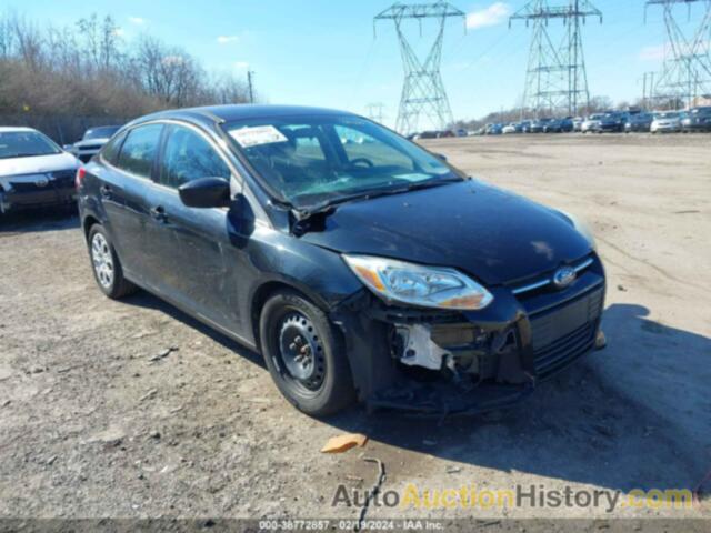 FORD FOCUS SE, 1FAHP3F27CL121335