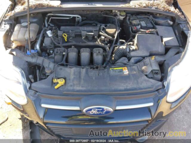 FORD FOCUS SE, 1FAHP3F27CL121335