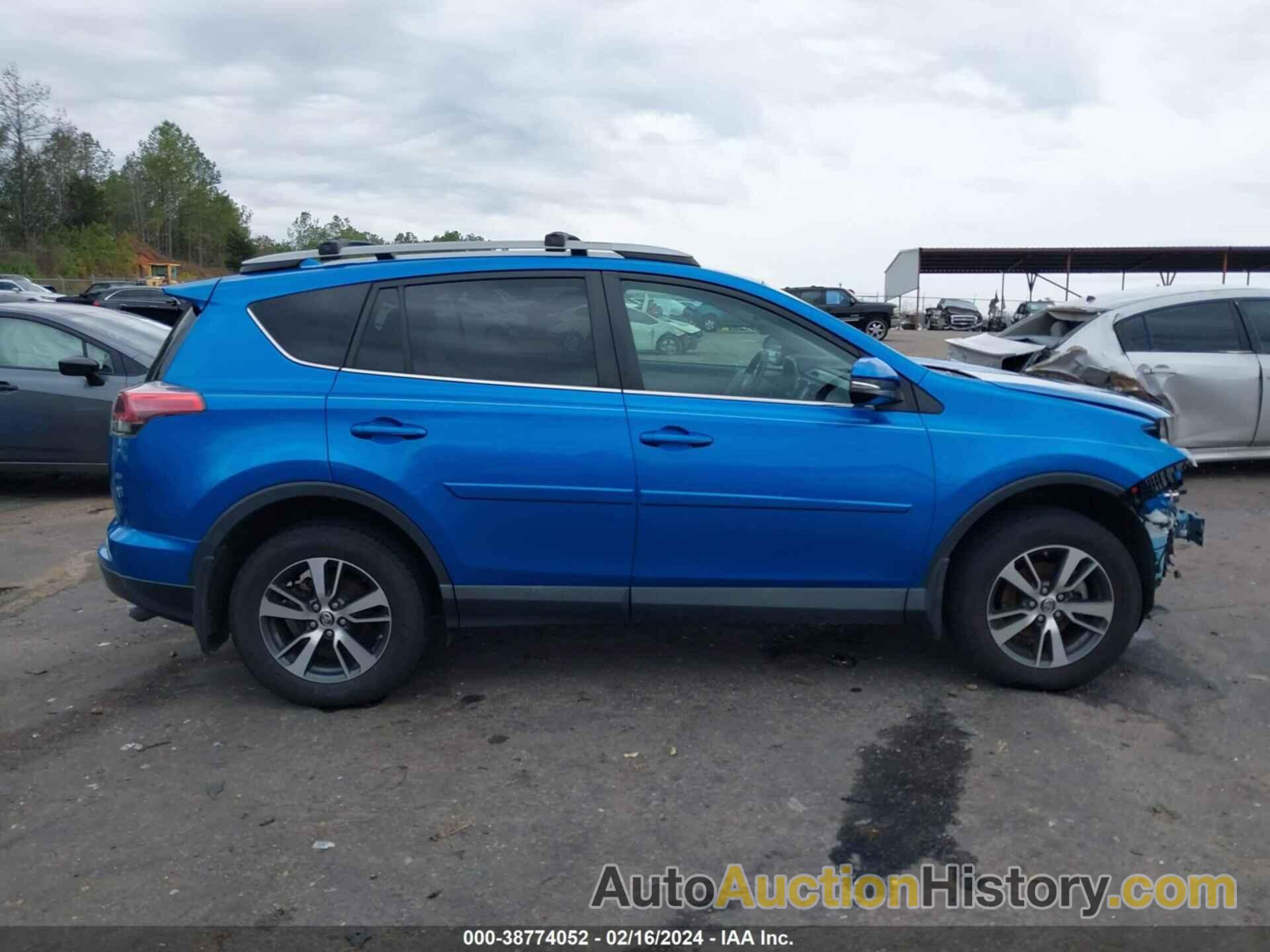 TOYOTA RAV4 XLE, 2T3WFREV8JW431927