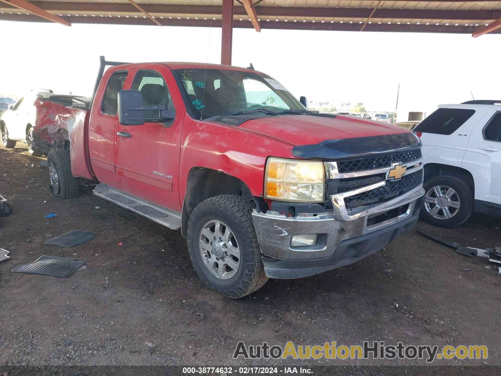 CHEVROLET SILVERADO 2500HD LT, 1GC2KXE88DZ258651