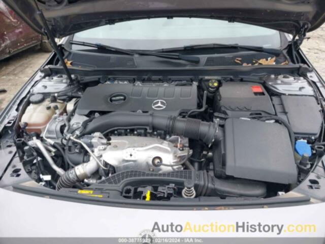 MERCEDES-BENZ A 220, WDD3G4EB1KW010780