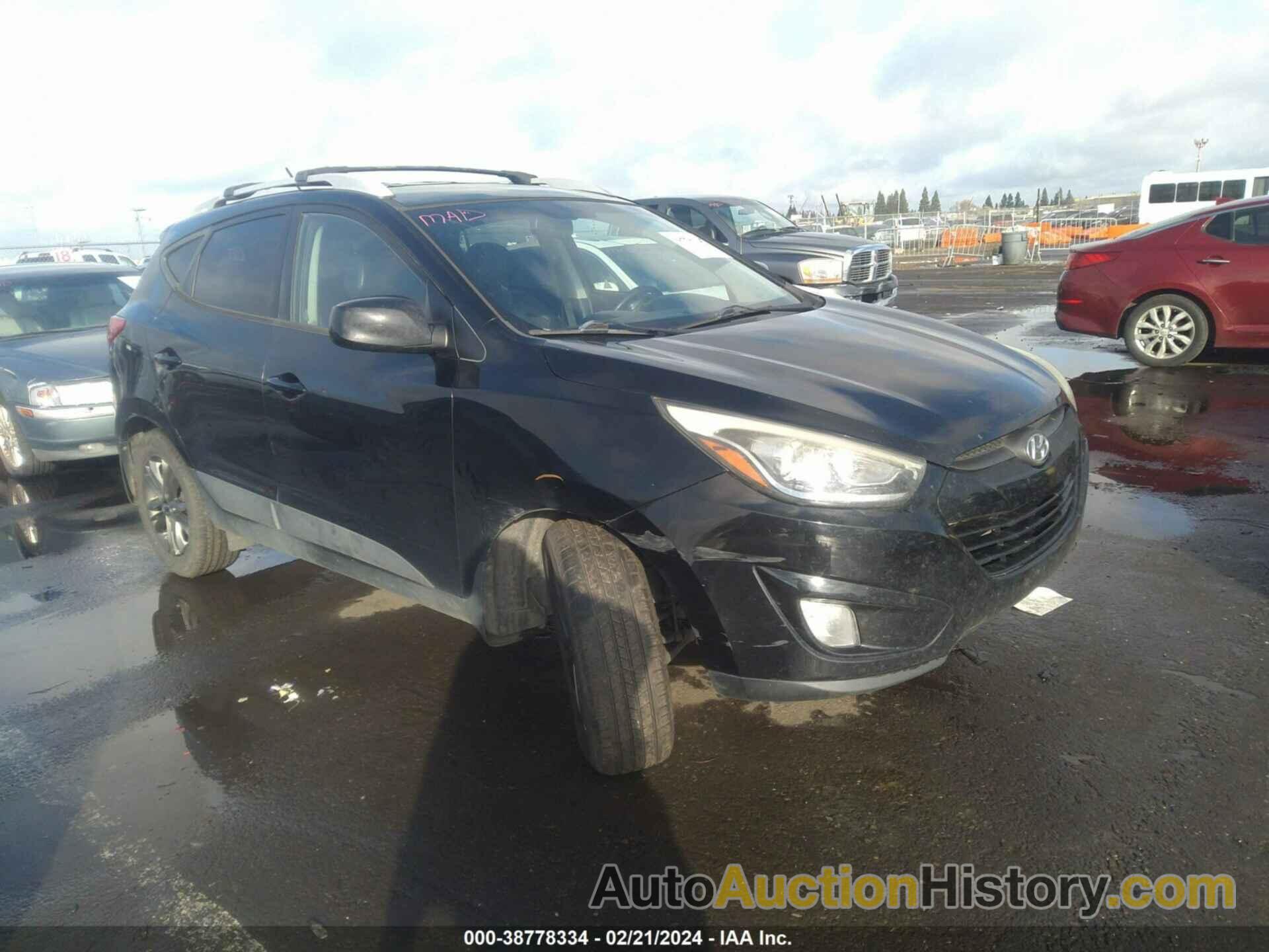 HYUNDAI TUCSON SE, KM8JUCAG9FU089425