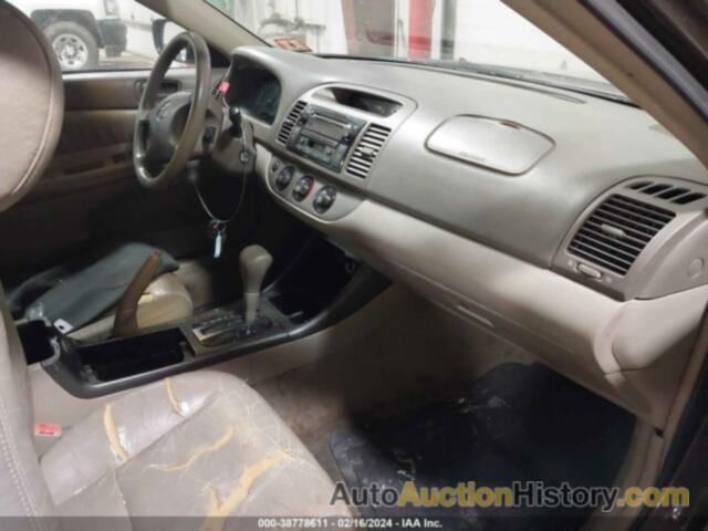 TOYOTA CAMRY LE, 4T1BE32K32U575646