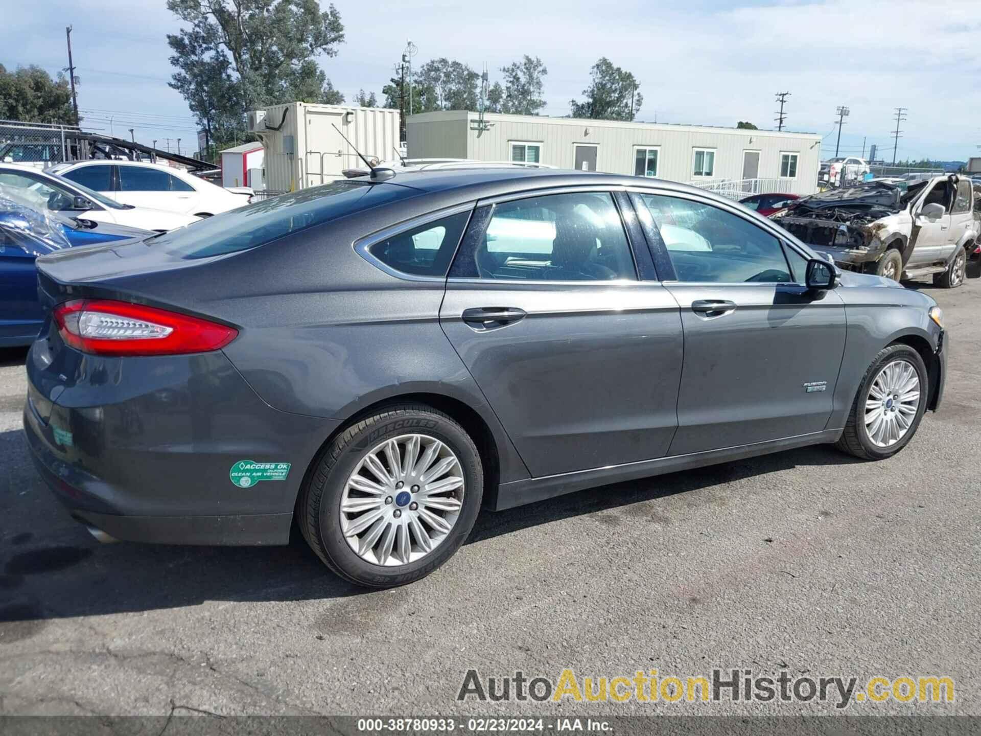 FORD FUSION ENERGI SE LUXURY, 3FA6P0PU7GR229757