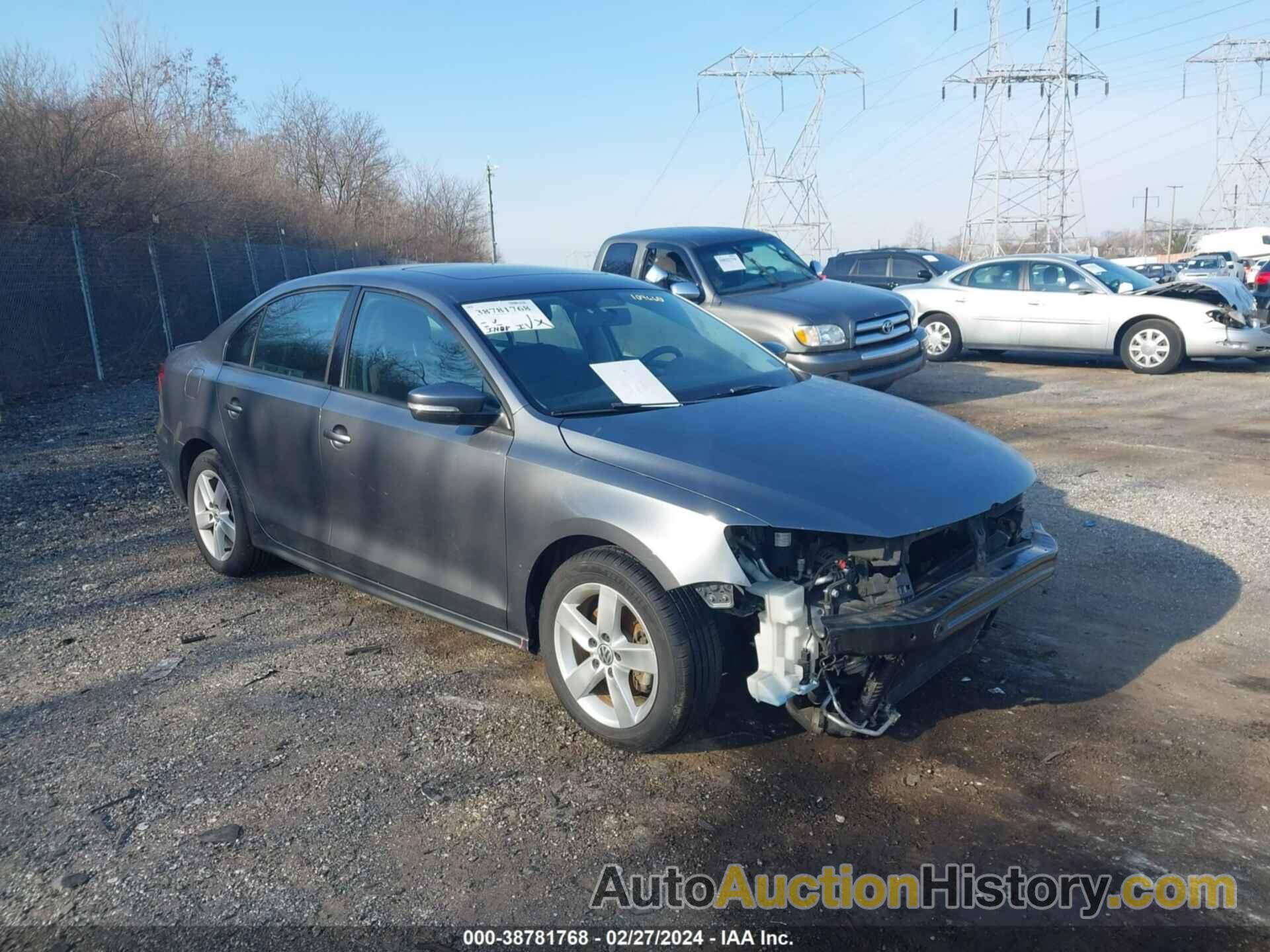 VOLKSWAGEN JETTA 2.0L TDI, 3VWLL7AJ2BM109660