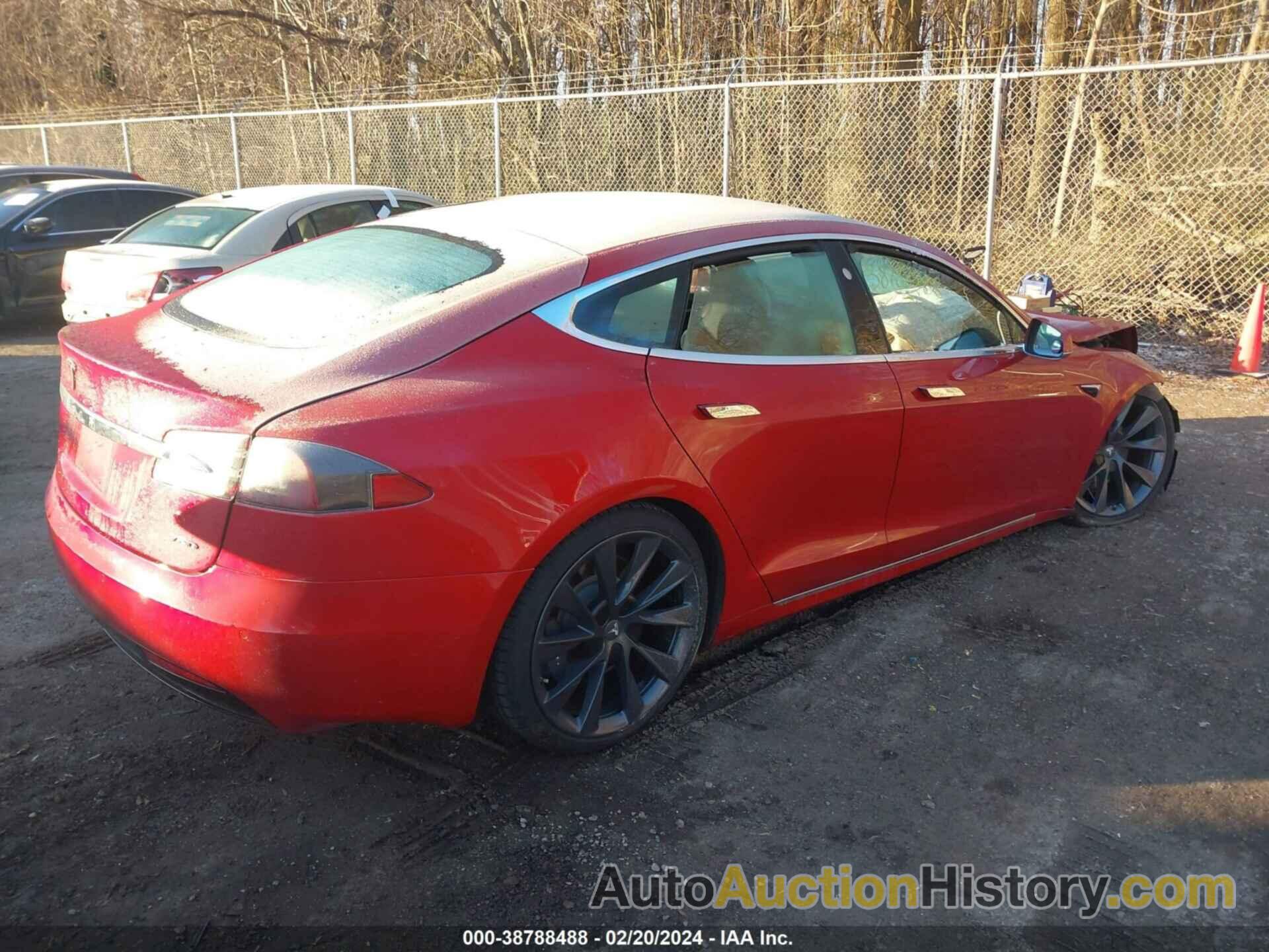 TESLA MODEL S, 5YJSA1E26JF261089