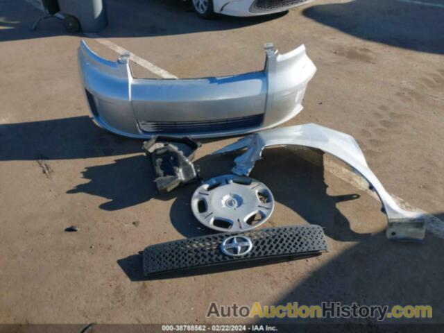 SCION XB XB, JTLKE50E281004595