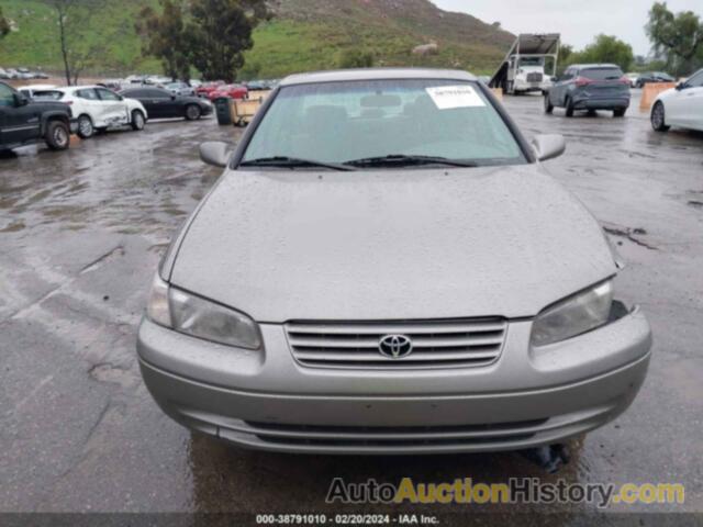 TOYOTA CAMRY LE/XLE, JT2BF28K1X0171142