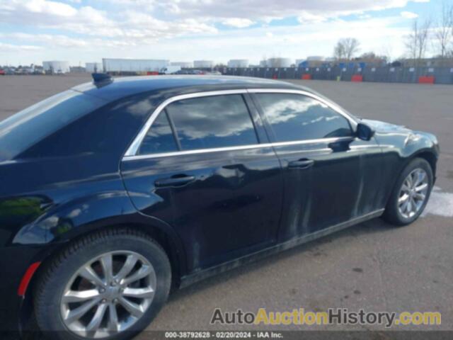 CHRYSLER 300 TOURING L AWD, 2C3CCARG7JH211465