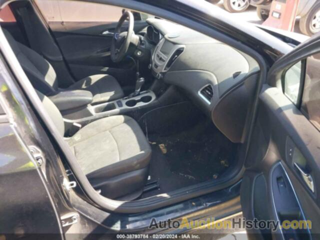 CHEVROLET CRUZE LS, 1G1BC5SM1J7243539