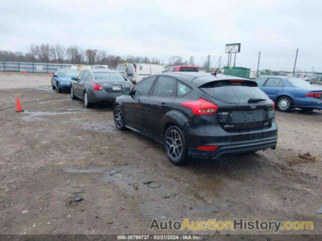 FORD FOCUS SE, 1FADP3K26FL299522