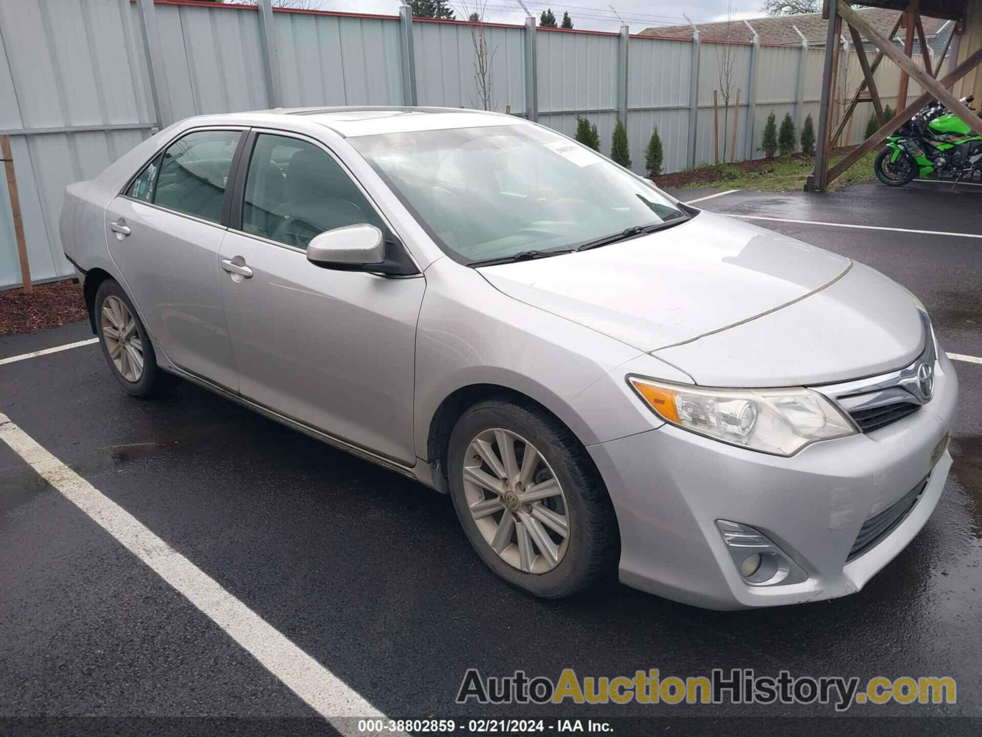 TOYOTA CAMRY XLE, 4T4BF1FK7DR284300