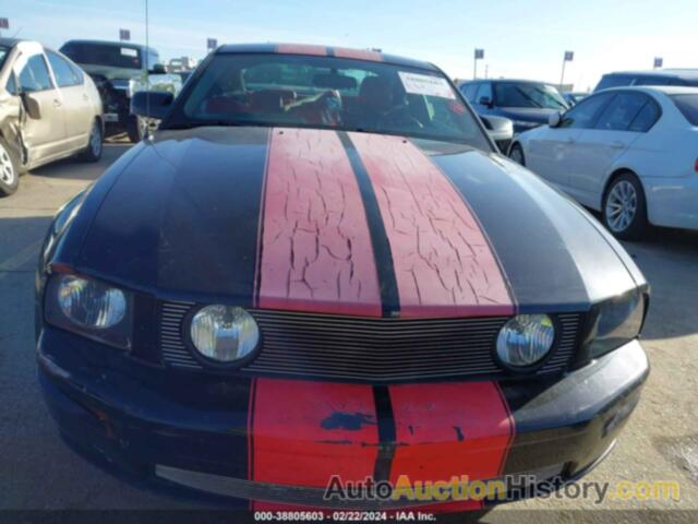 FORD MUSTANG GT, 
