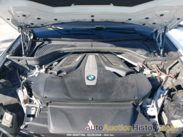 BMW X5 XDRIVE50I, 5UXKR6C53J0U15600
