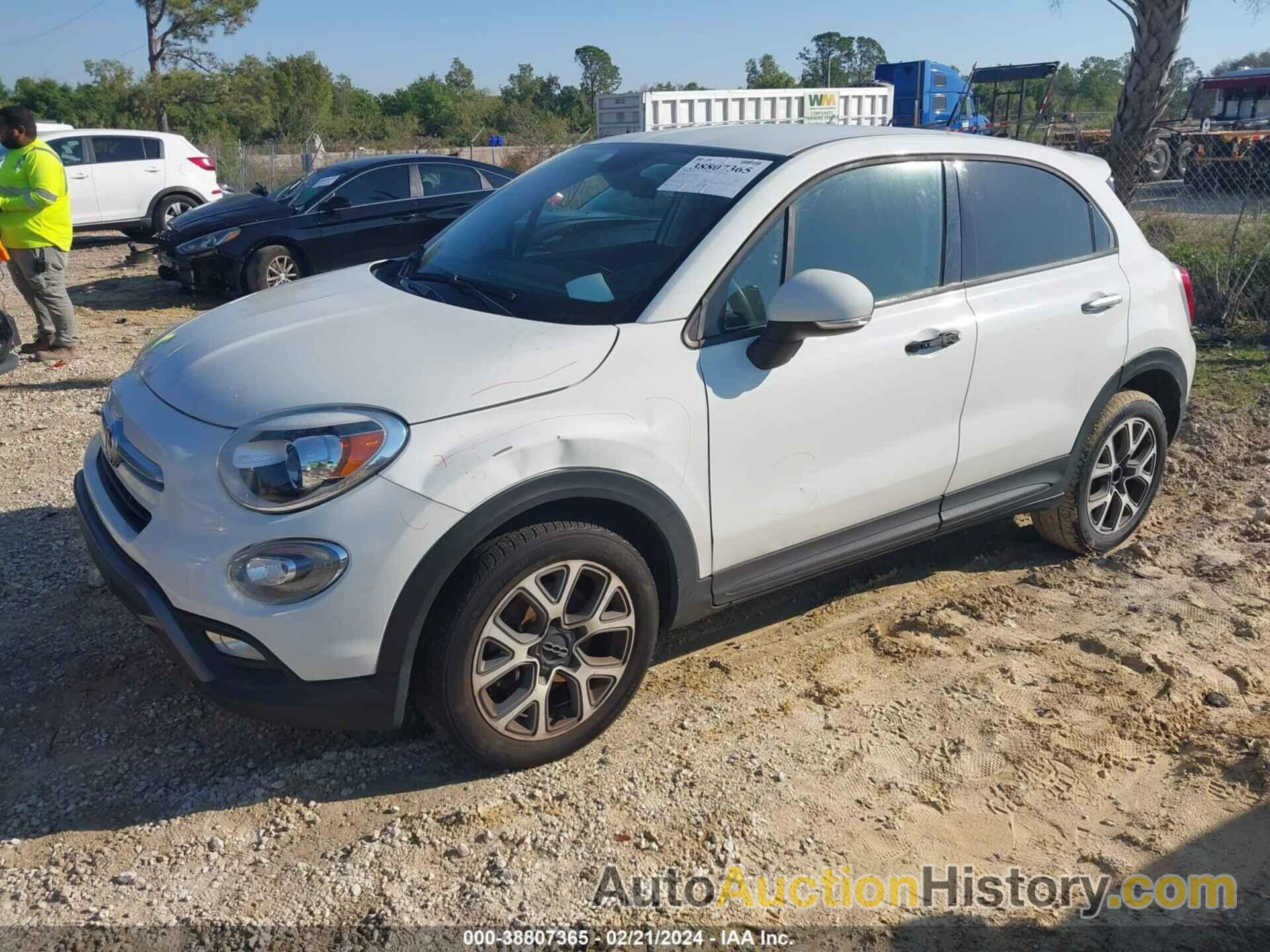 FIAT 500X TREKKING FWD, ZFBCFXCB4HP576049